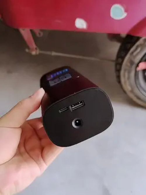 有车必备 无线车载充气泵，一机多用的应急神器